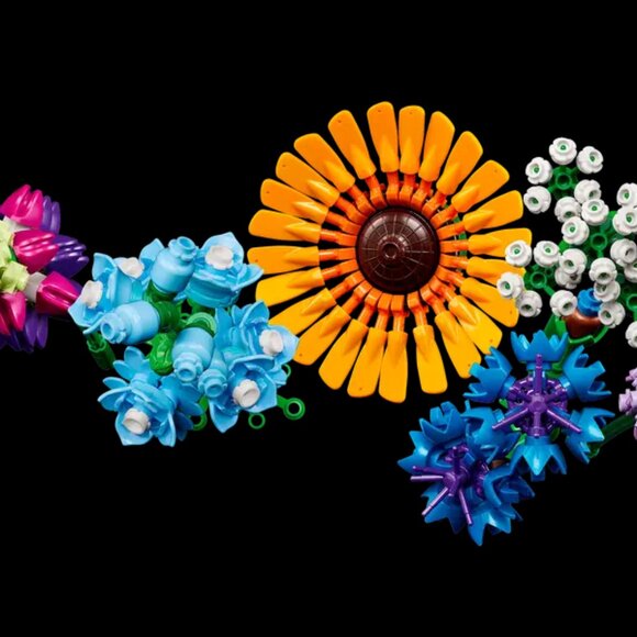 Lego Botanical Collection Wildflower Bouquet - NIB - Picture 5 of 8